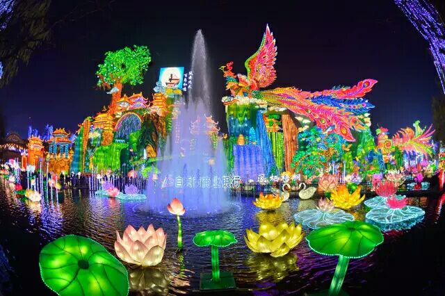 第23届自贡国际恐龙灯会，已经闭幕！今、明两天将举行“公益专场”