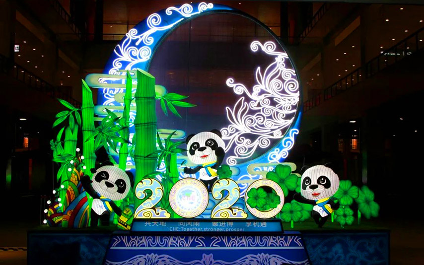 第三届进博会，“中国灯城”准备好了！26组自贡彩灯试灯成功！