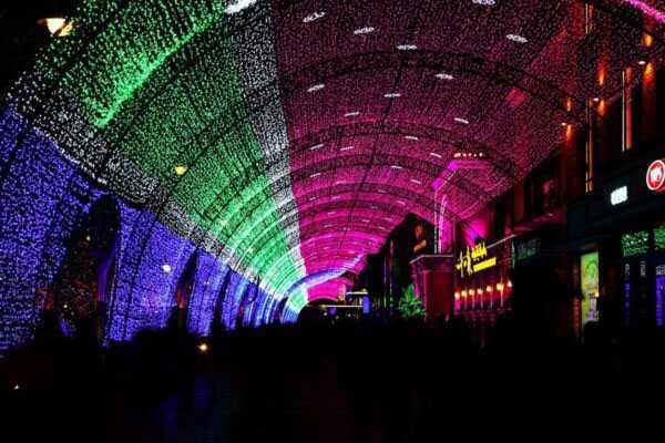 黄土地首届梦幻灯光展